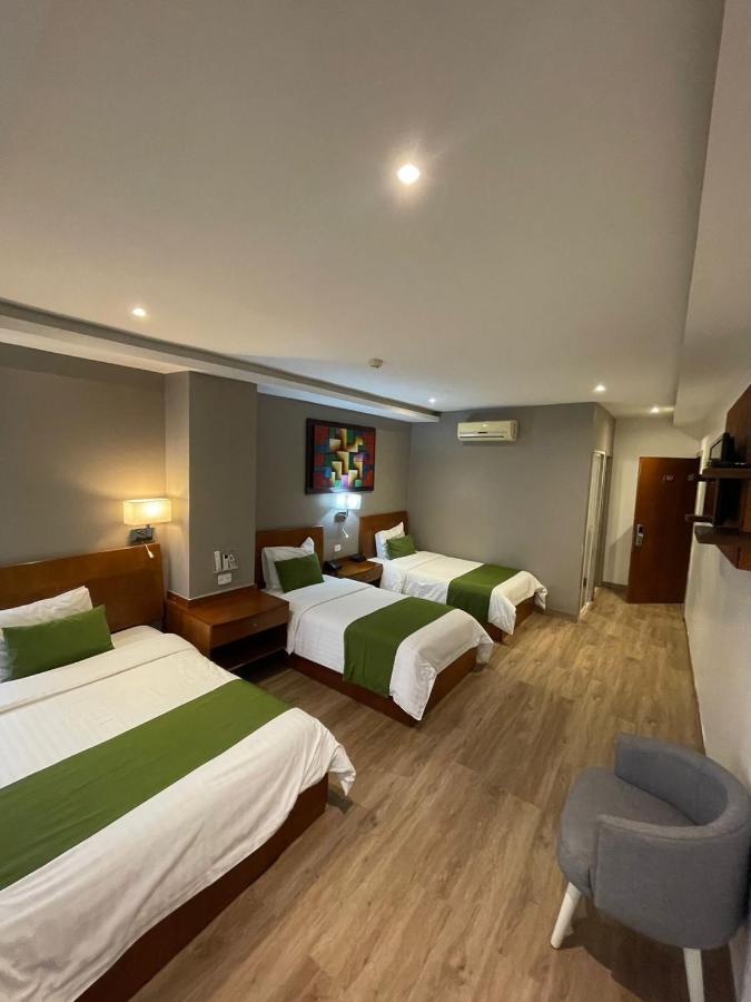 Hotel Plaza Monte Carlo Гуаякиль Экстерьер фото